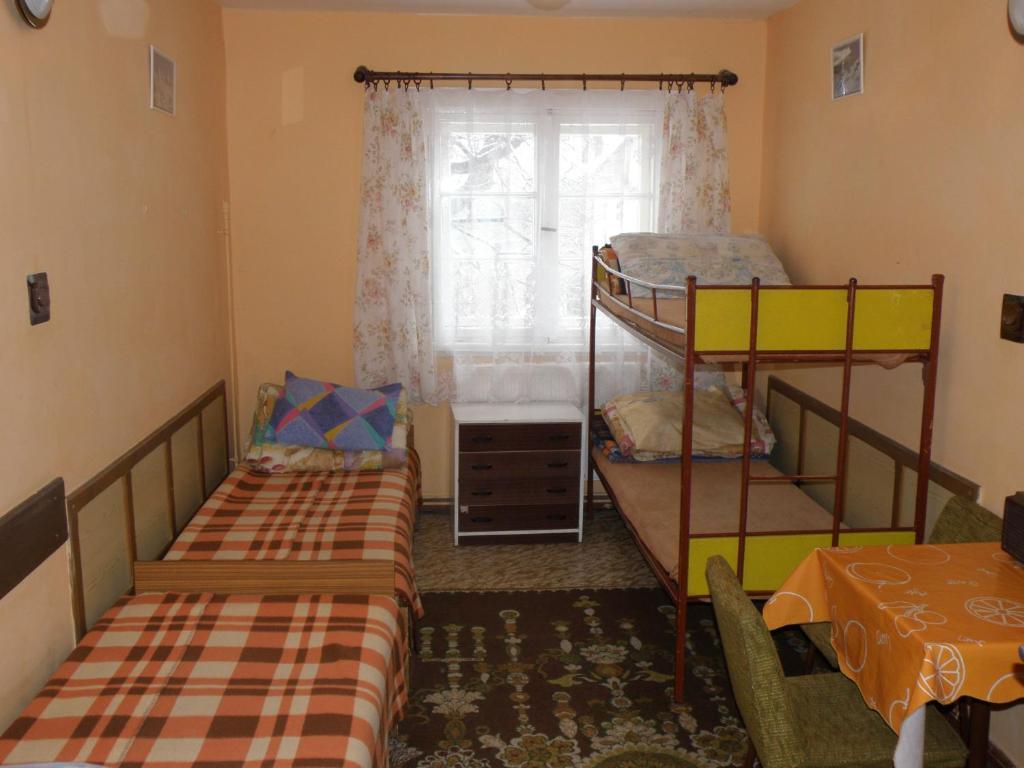 Hostel Szkolne Schronisko Mlodziezowe Zloty Widok Piechowice  Zimmer foto