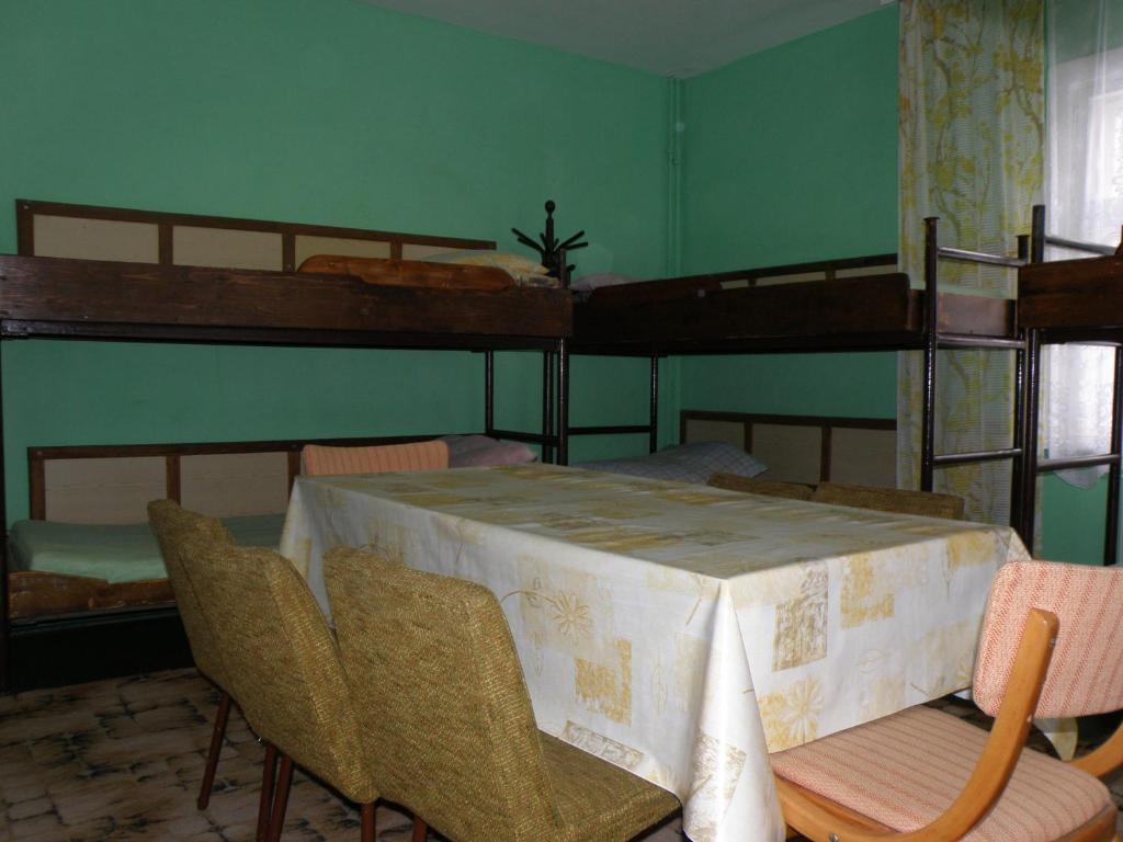 Hostel Szkolne Schronisko Mlodziezowe Zloty Widok Piechowice  Zimmer foto